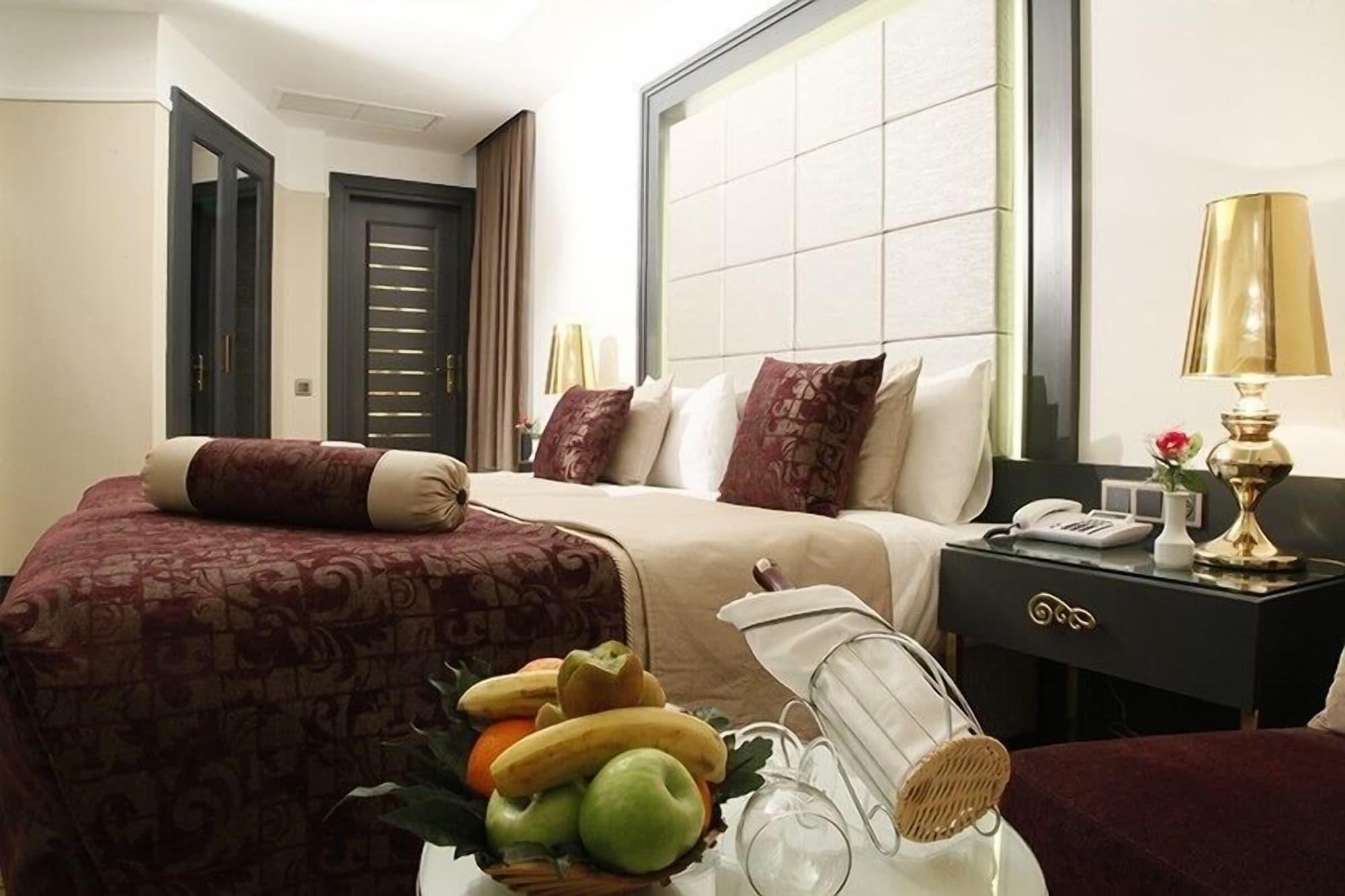 איסטמבול Mirilayon Hotel - Old Town מראה חיצוני תמונה
