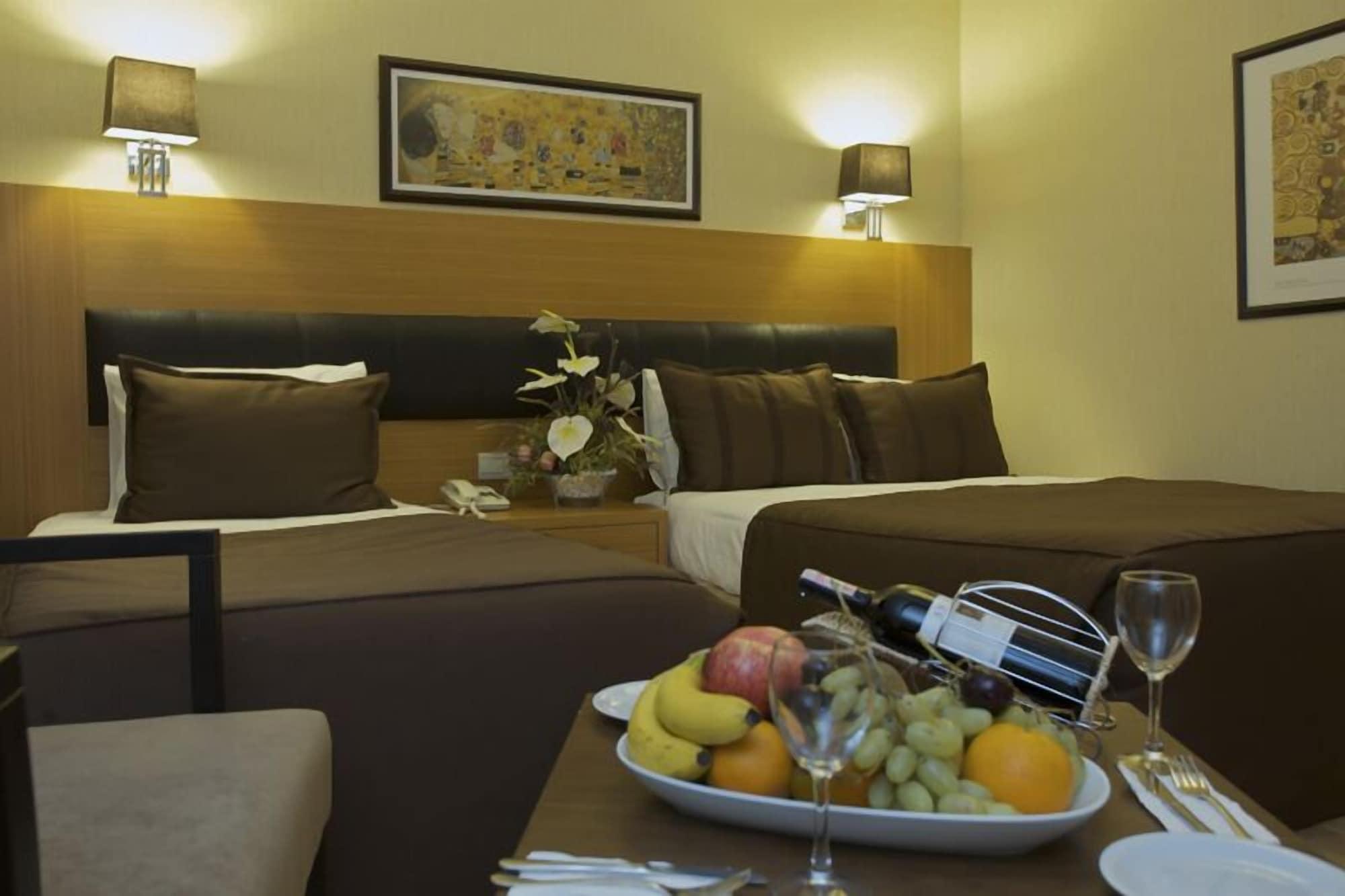 איסטמבול Mirilayon Hotel - Old Town מראה חיצוני תמונה