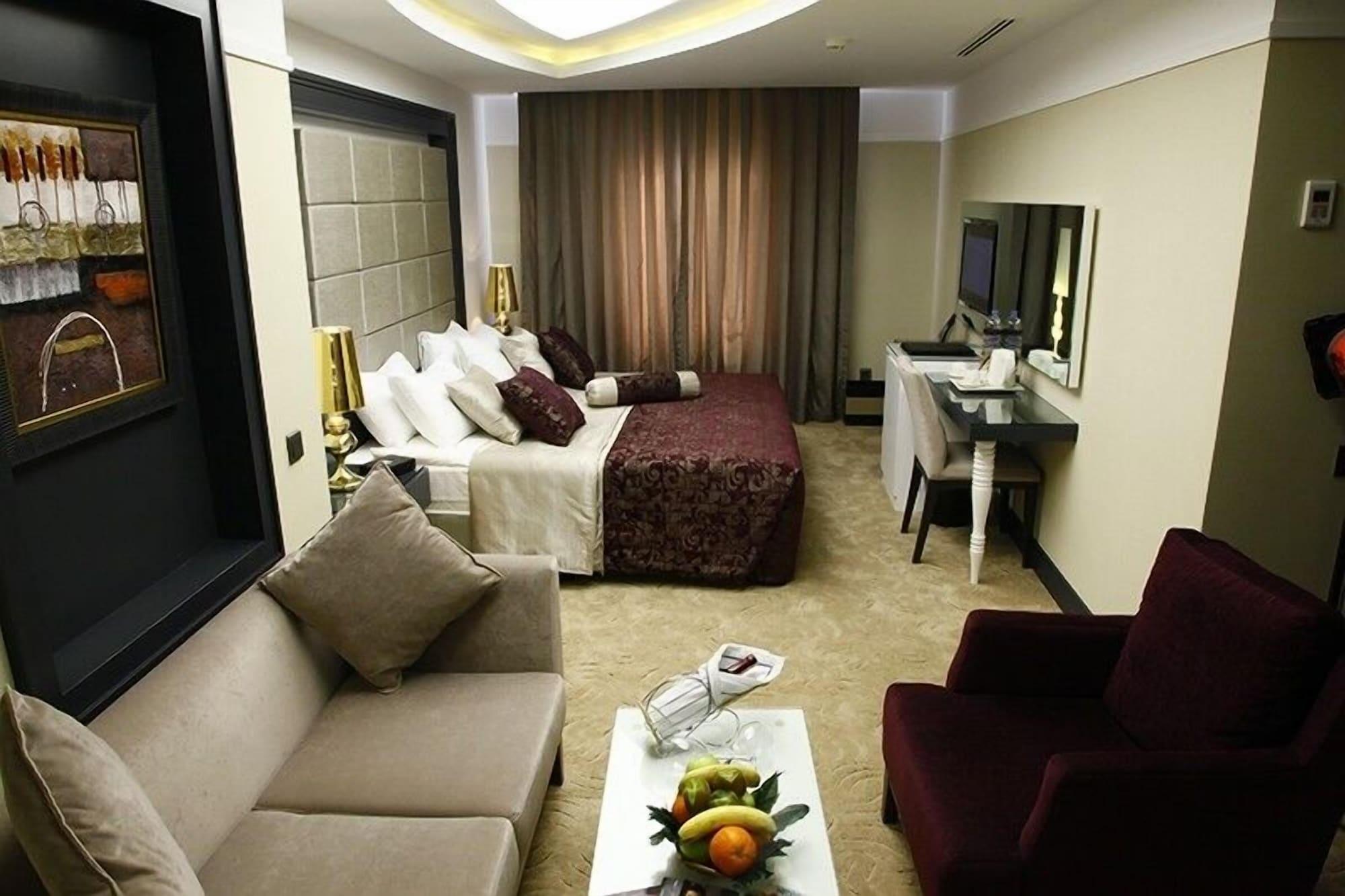 איסטמבול Mirilayon Hotel - Old Town מראה חיצוני תמונה