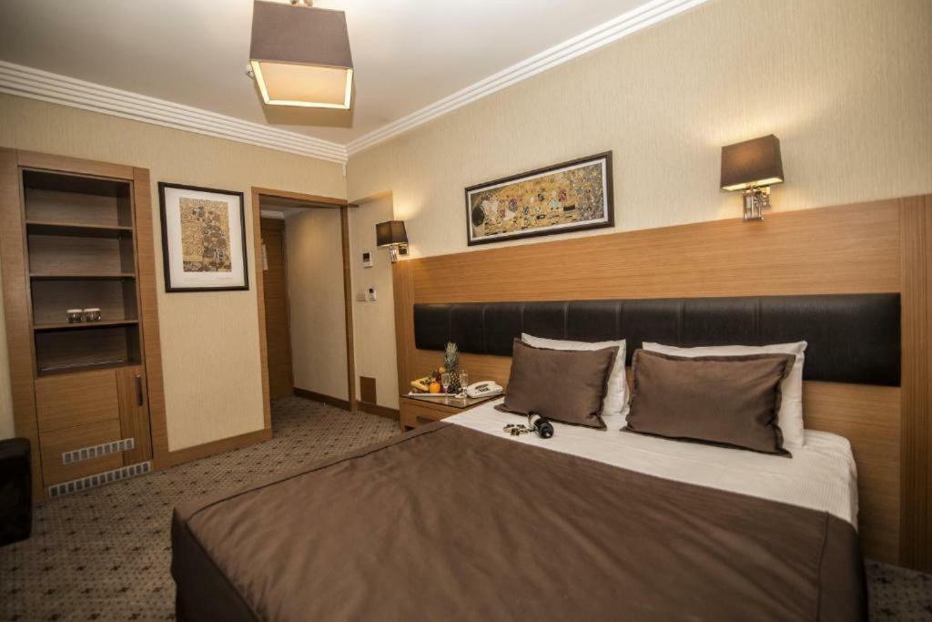איסטמבול Mirilayon Hotel - Old Town מראה חיצוני תמונה